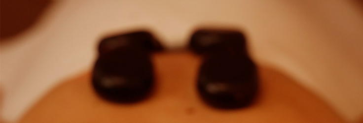 Masaż gorącymi kamieniami bazaltowymi – Turowska Clinic Kleczew